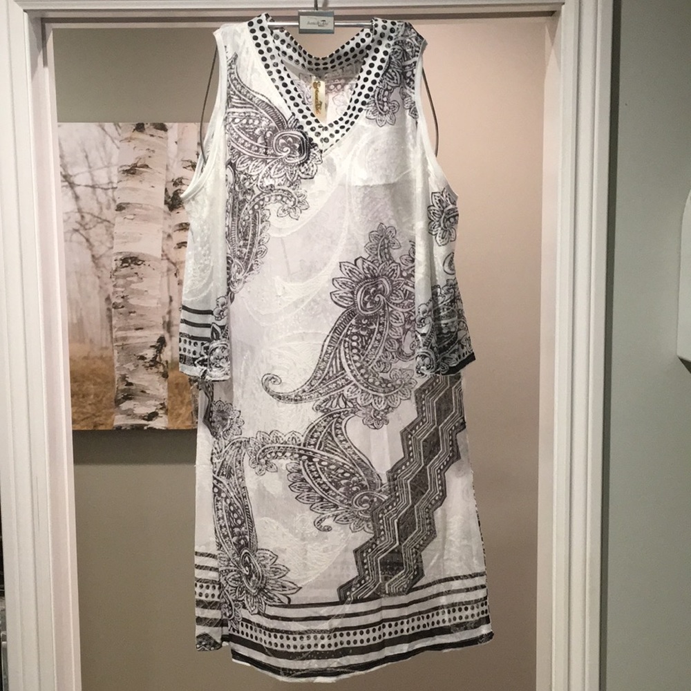 NWT Gorgeous Cold Shoulder Swimsuit Coverup